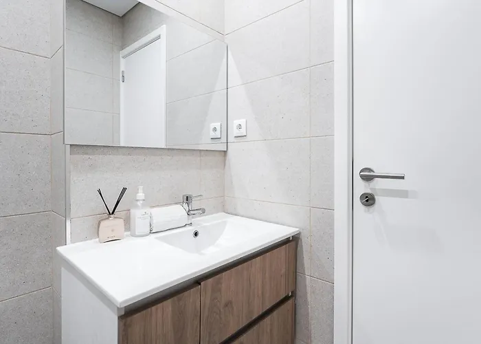 Guestready - Casegas In Marquês * Porto